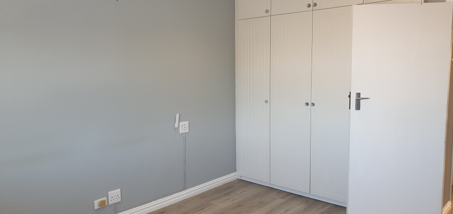 To Let 1 Bedroom Property for Rent in Northcliff Western Cape